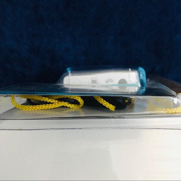 NIB Vivitar AquaShot Under Water digital Camera - Picture 4 of 6